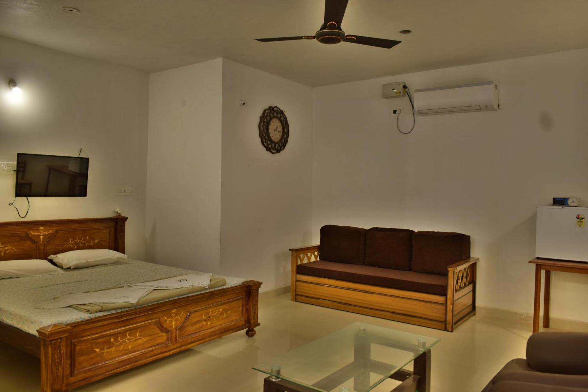Silent Waters Resorts Yelagiri Exterior foto